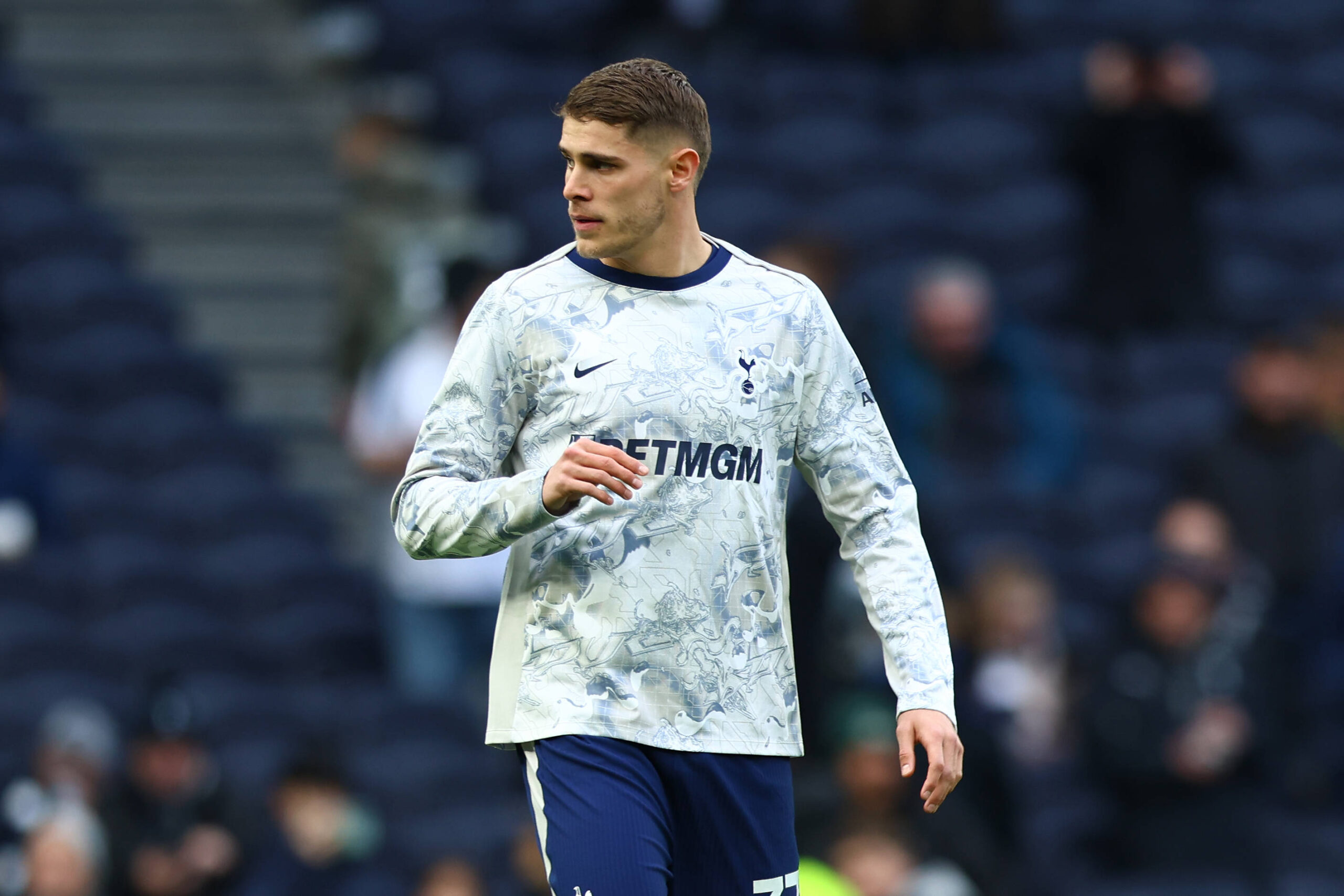 Tottenham'da Yaz Planları: Van de Ven Kalıyor, Romero Gidiyor, Hücum Yenileniyor