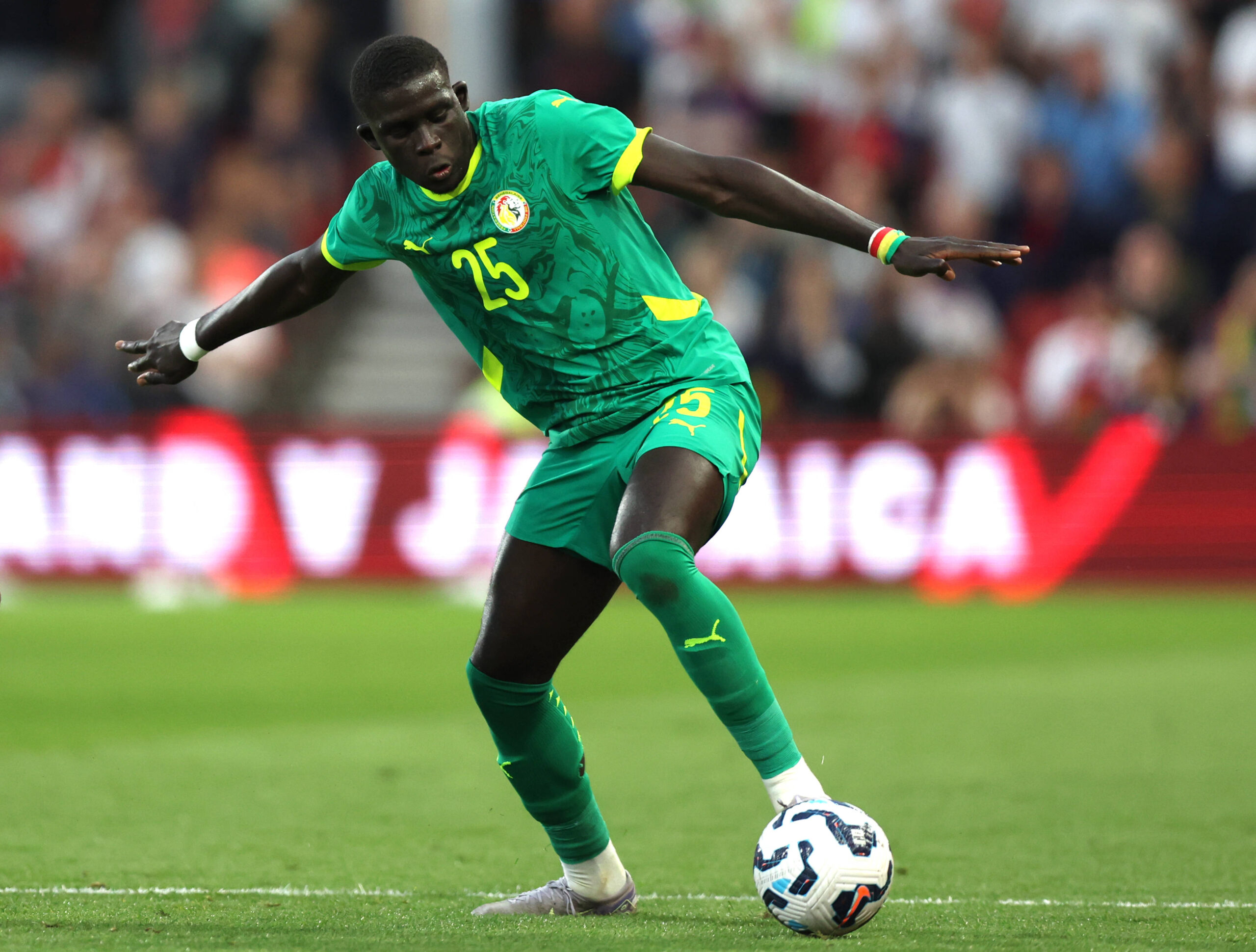 Brentford'dan Diouf İçin 40 Milyon Sterlinlik Dev Hamle: West Ham Zor Durumda