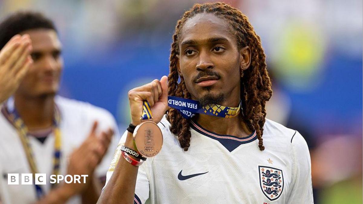 Inter, Tottenham'ın Yıldızı Djed Spence İçin Son Aşamada