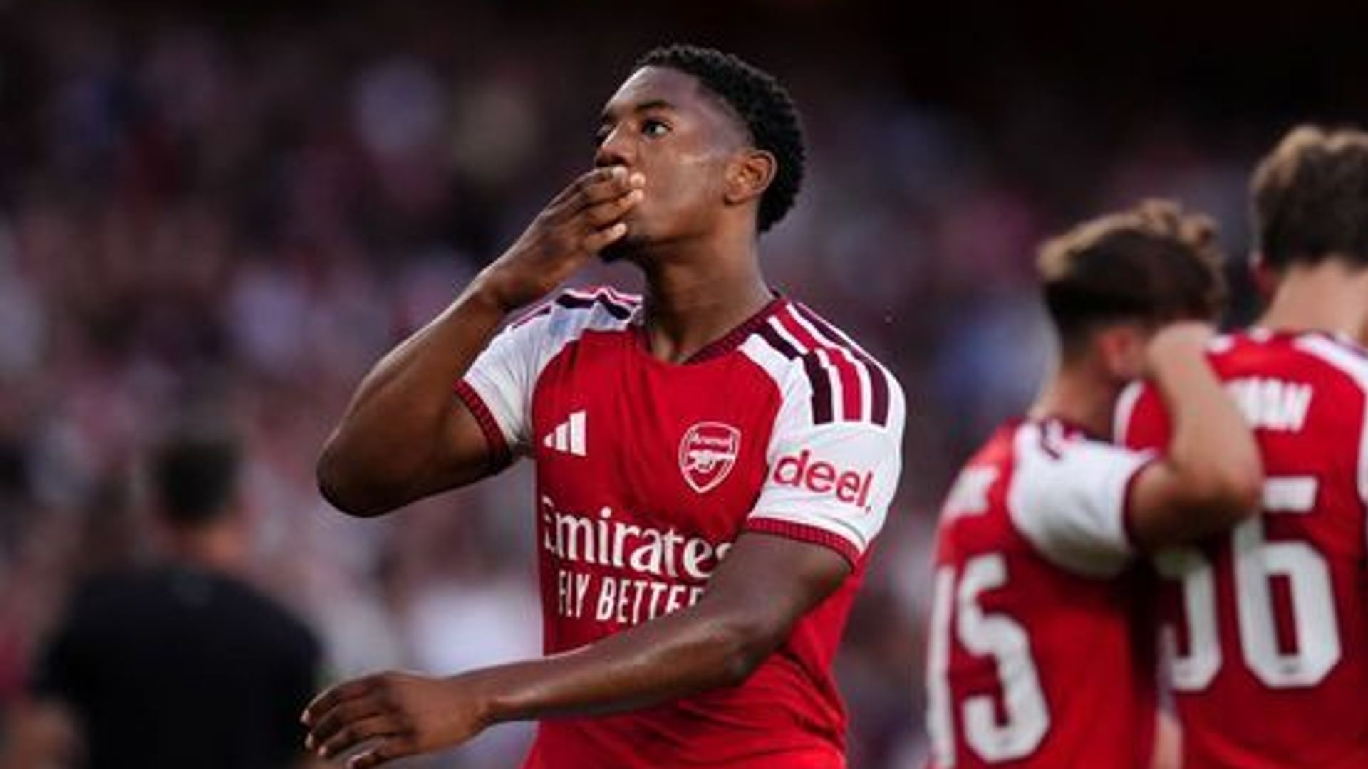 Arsenal Como ile Berabere: Lewis-Skelly Gol Attı, Guimaraes İlk Kez Sahada