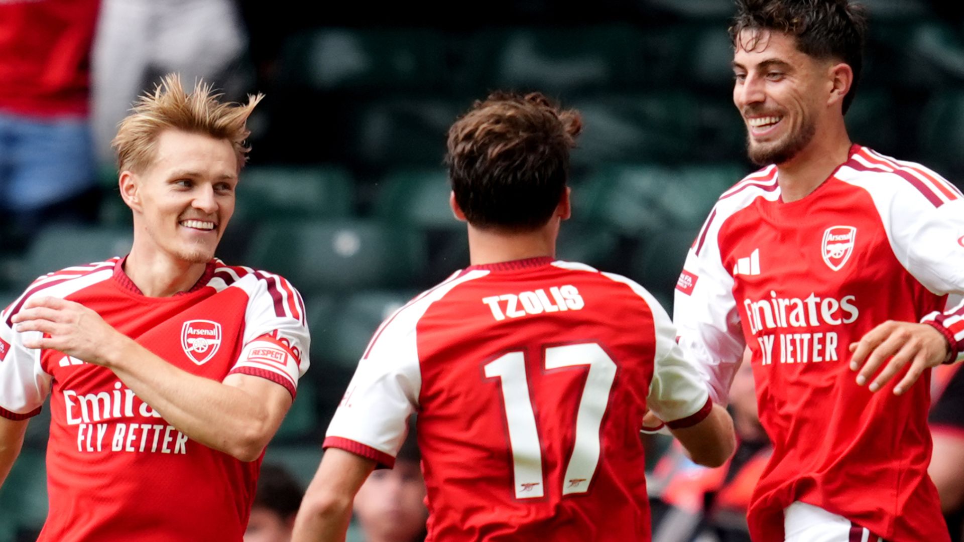 Arsenal, Manchester City'yi 3-0 Devirerek Community Shield'da Şampiyon