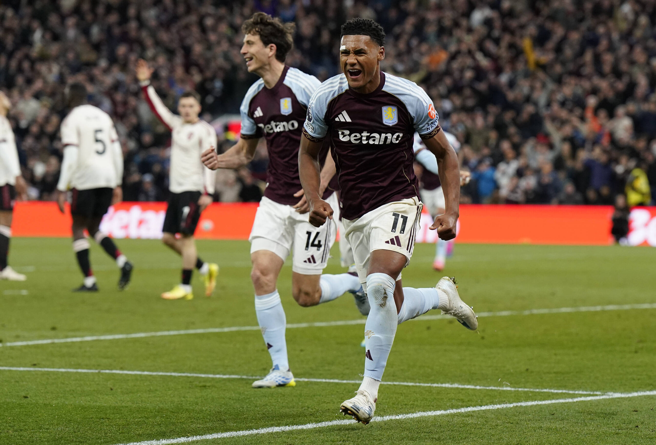 Aston Villa’nın Yıldızı Watkins, Al-Hilal’de Benzema’nın Yerine Geçiyor