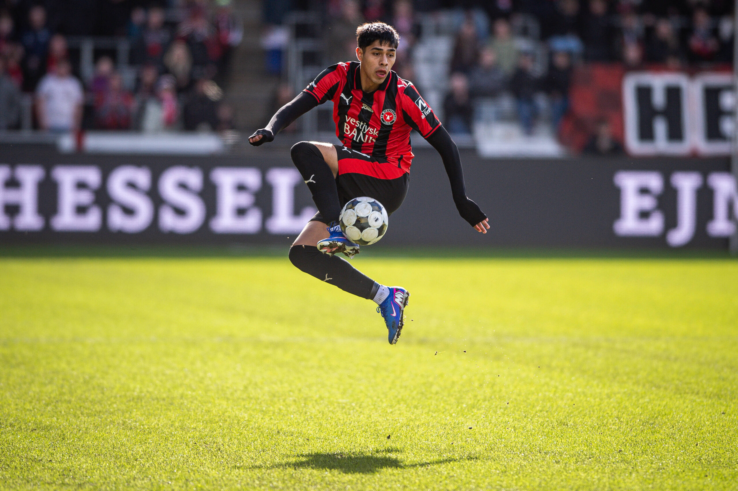 Liverpool, Dario Osorio İçin 17 Milyon Sterlinlik Transfer Yarışında