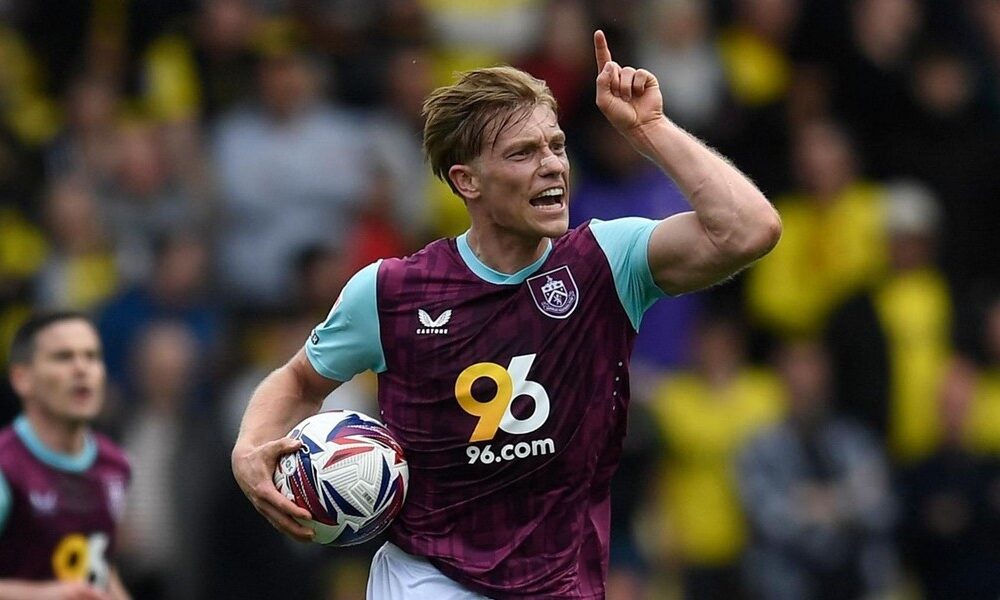 Everton'dan Flemming Hamlesi: Burnley Yıldızı Forvet Hattını Güçlendirebilir