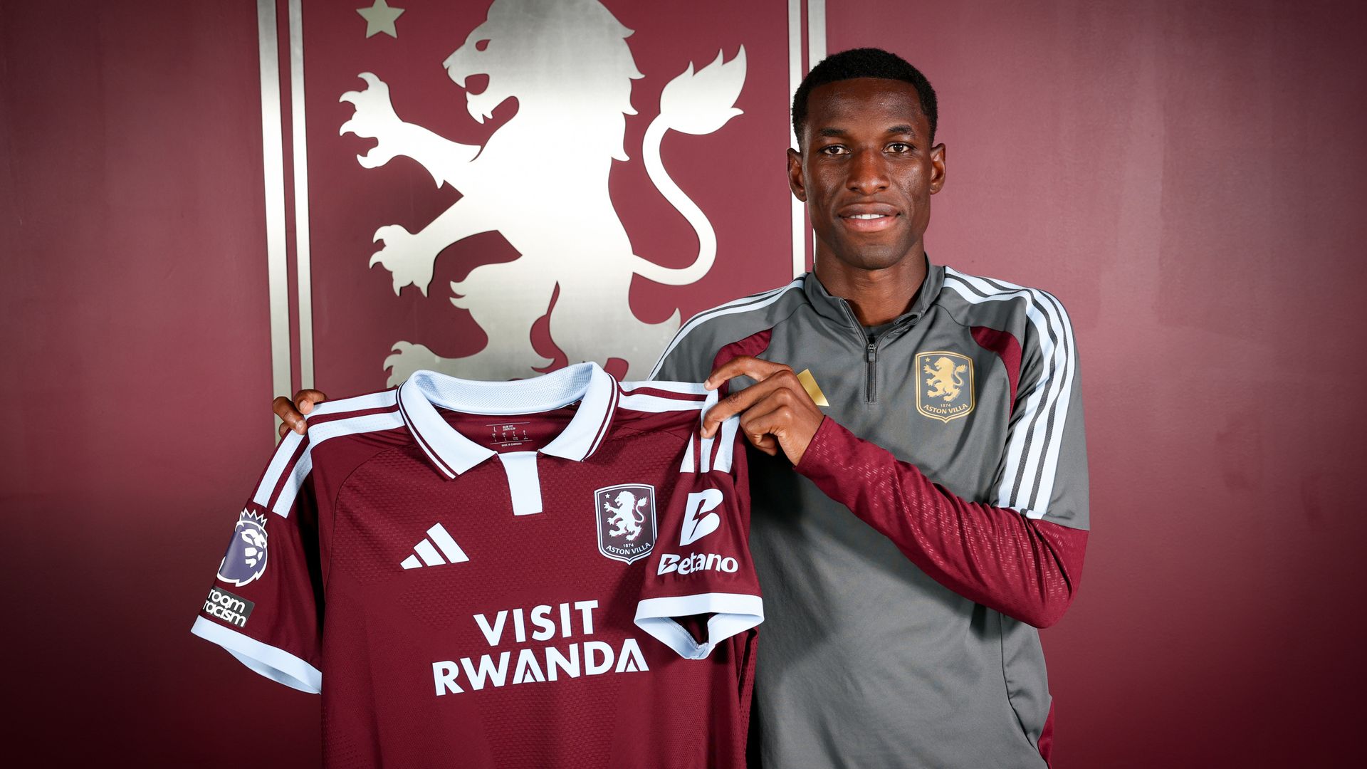 Aston Villa Rekor Transferle Jackson'ı Kadrosuna Kattı, Mbaye İçin Anlaşma Sağlandı