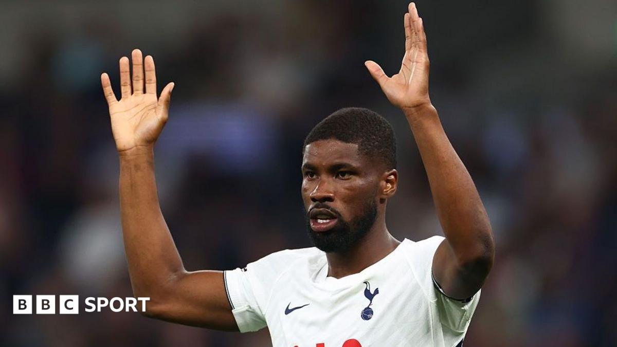Tottenham, Sunderland'ın Danso Kiralama Teklifini Reddetti