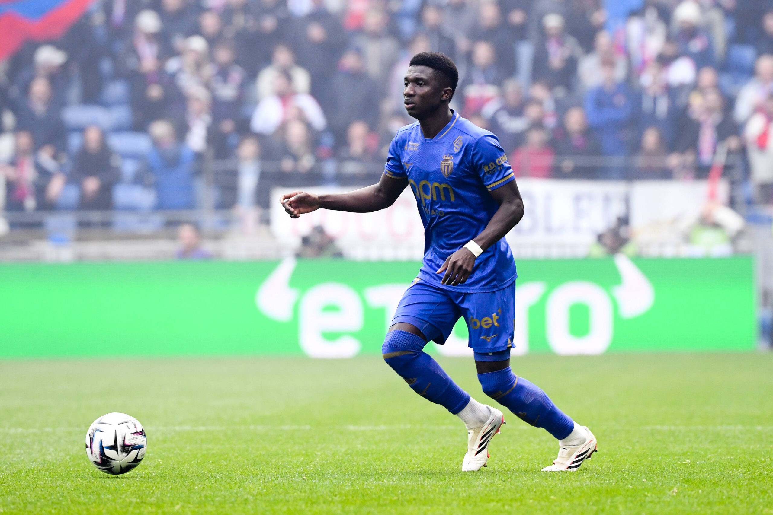Chelsea, Lamine Camara Transferinde Sona Yaklaşıyor: Enzo'nun Geleceği Belirsiz