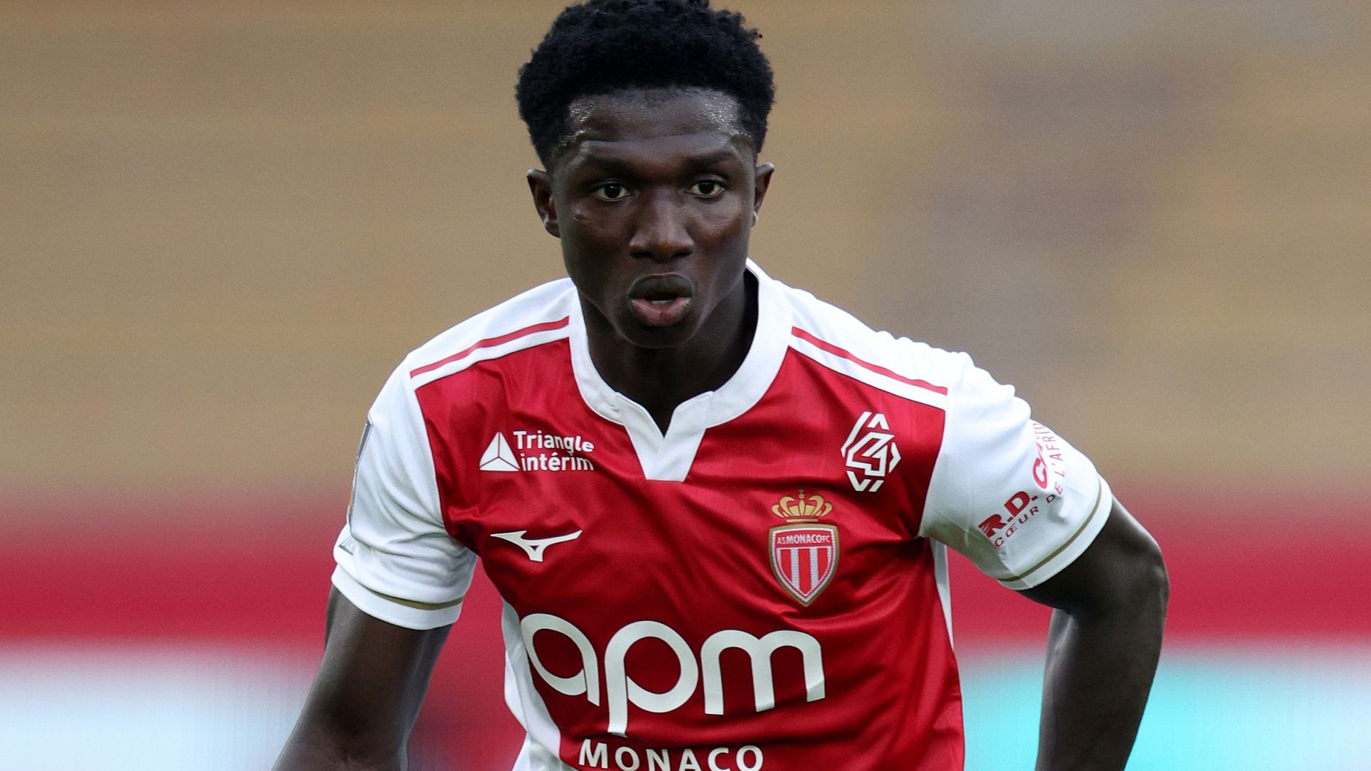 Camara Transferi Çöktü! Monaco Chelsea'yi Yarı Yolda Bıraktı
