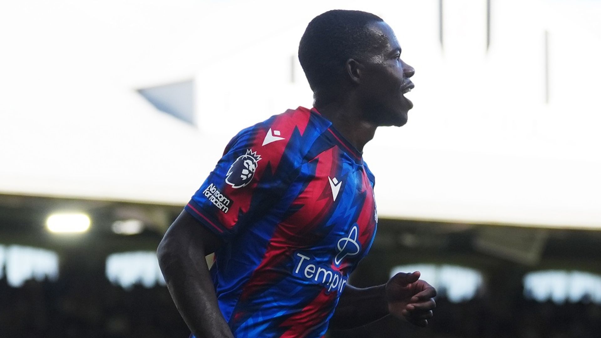 Crystal Palace Fulham'ı Deplasmanda 3-2 Yendi: Sage'in İlk Galibiyeti