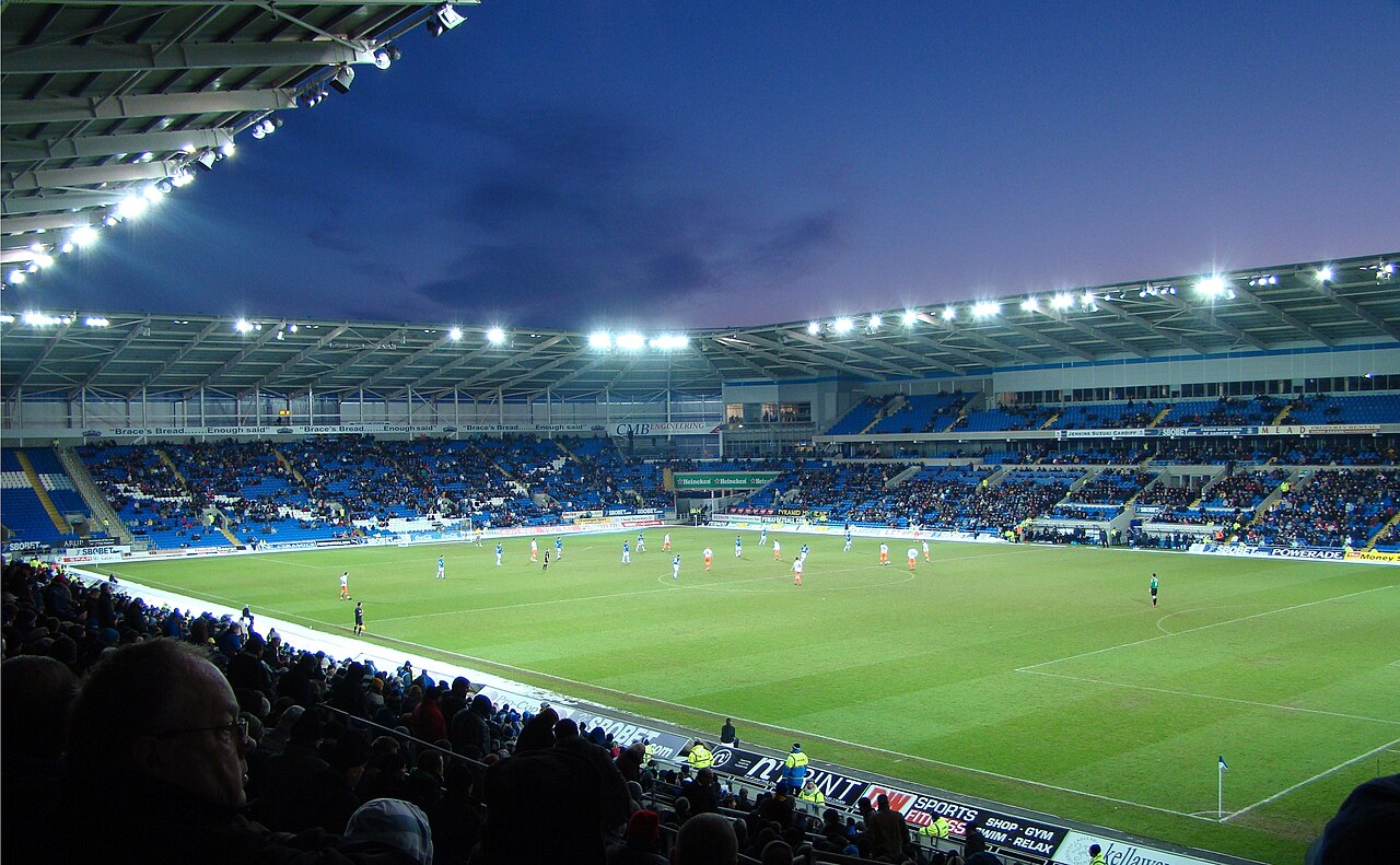 Wrexham, Premier Lig'e çıkan 3. Galler kulübü olma yolunda