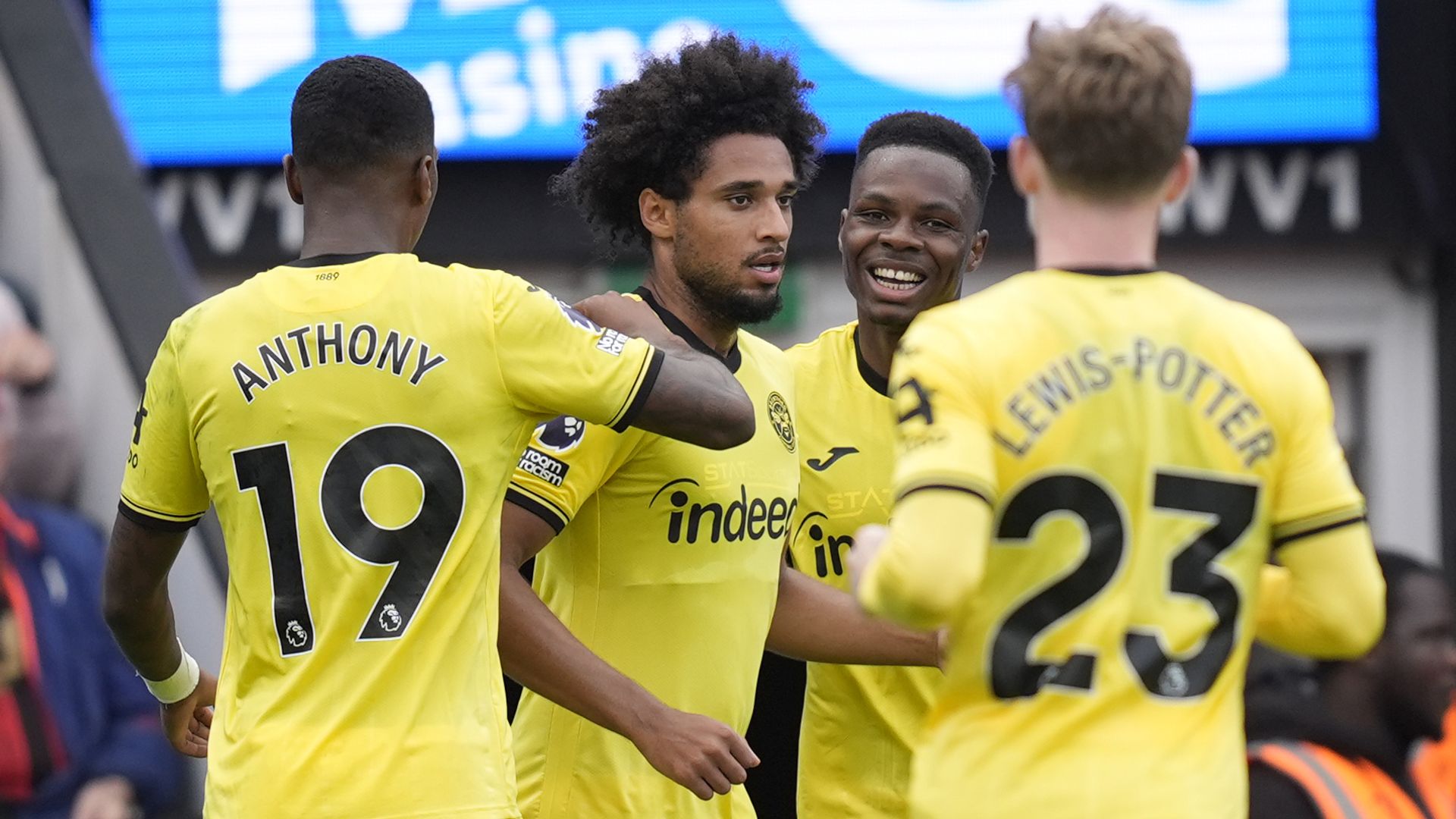 Bournemouth 2-2 Brentford: Schade'in Çifte Golü Rose'a İlk Galibiyeti Vermedi