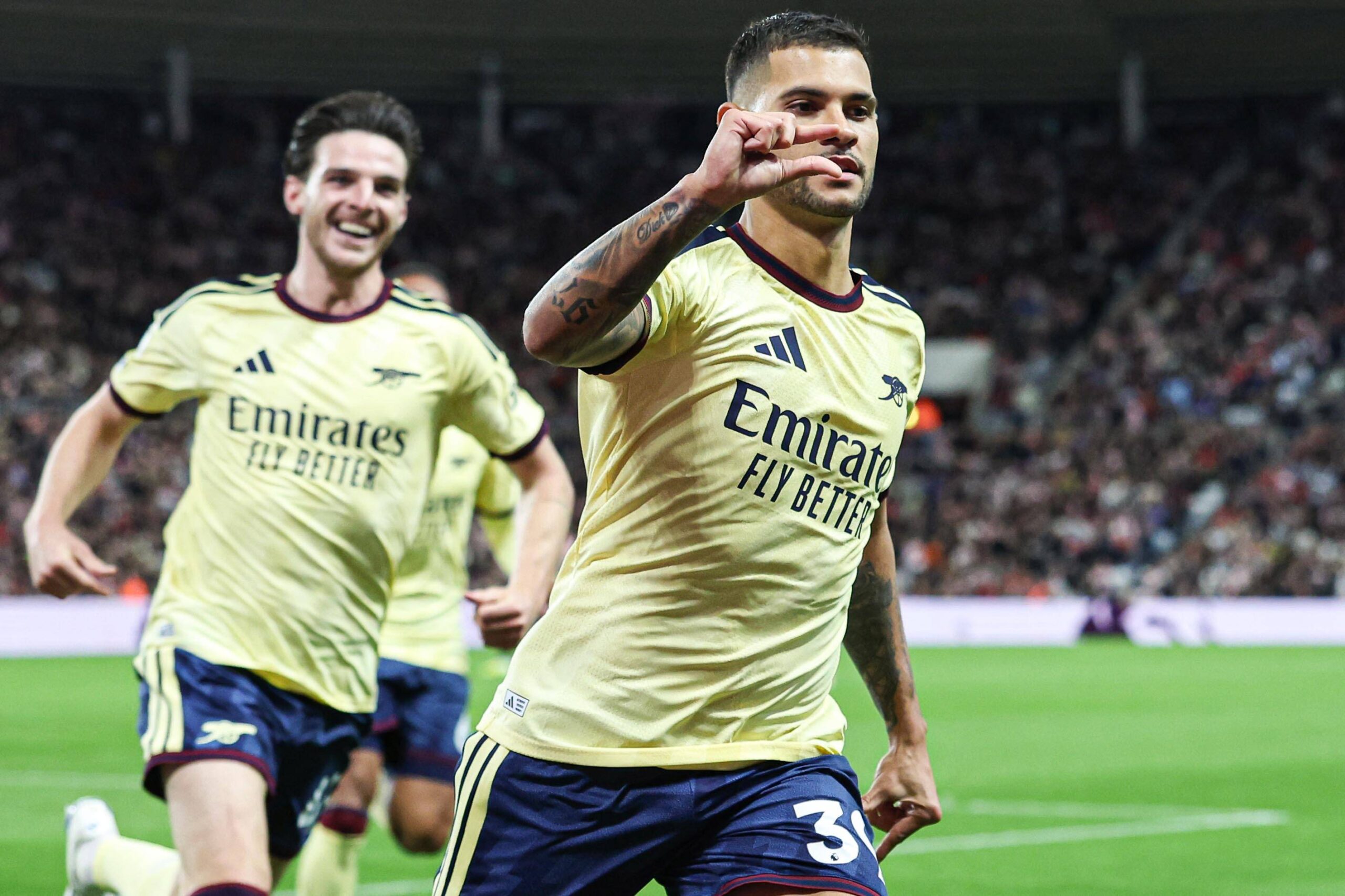 Arsenal Oyuncu Reytingleri: Raya 9, Guimaraes 8 Sunderland Galibiyetinde