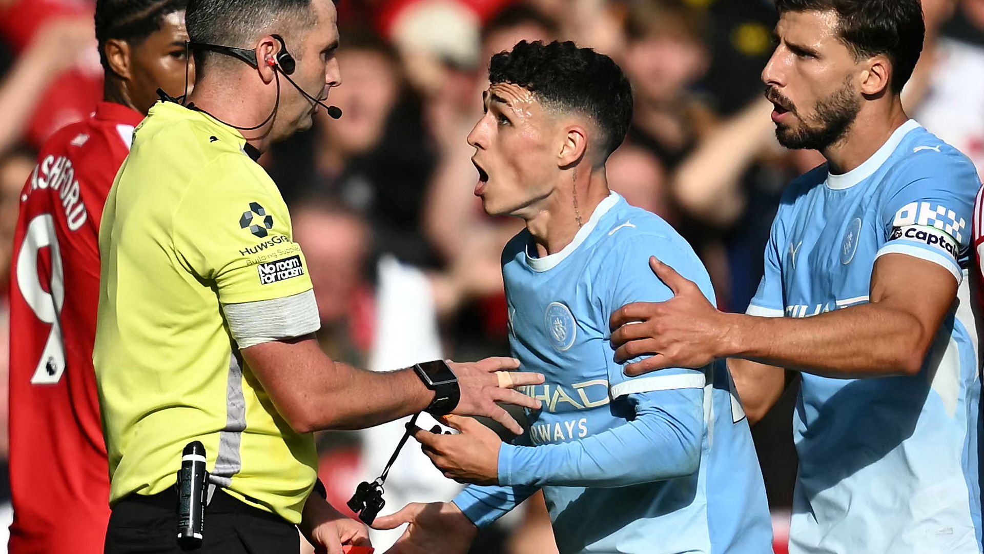 Foden Kırmızı Kart: Keane, Bruno Fernandes'e Sert Çıktı