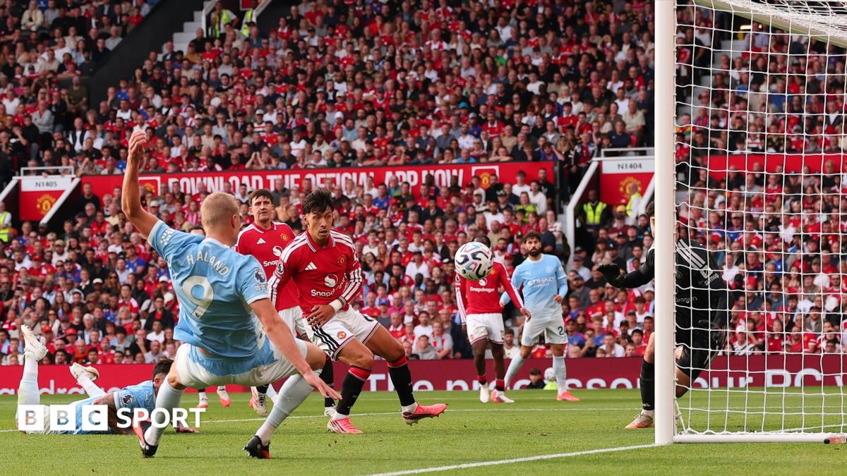 Howard Webb: VAR, Manchester Derbisinde Enzo Fernandez'in Ofsaytını Kaçırdı