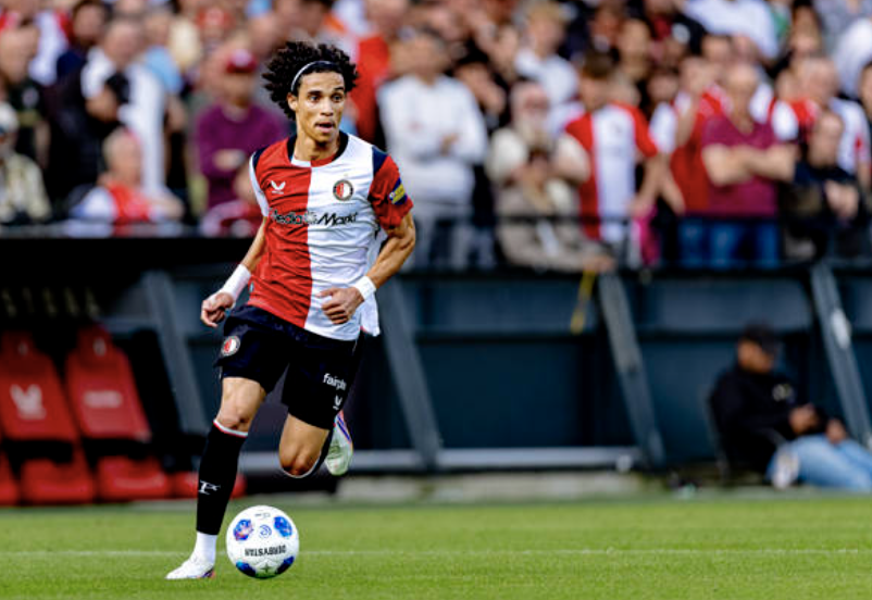 Chelsea, Enzo Fernandez'in yerine Feyenoord'dan Zechiel'i izliyor