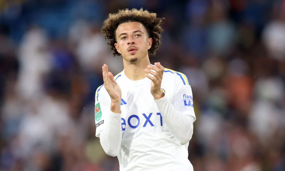 Chelsea, Leeds'in Yıldızı Ampadu'nun Peşinde Ama Zorlu Bir Savaş Bekliyor