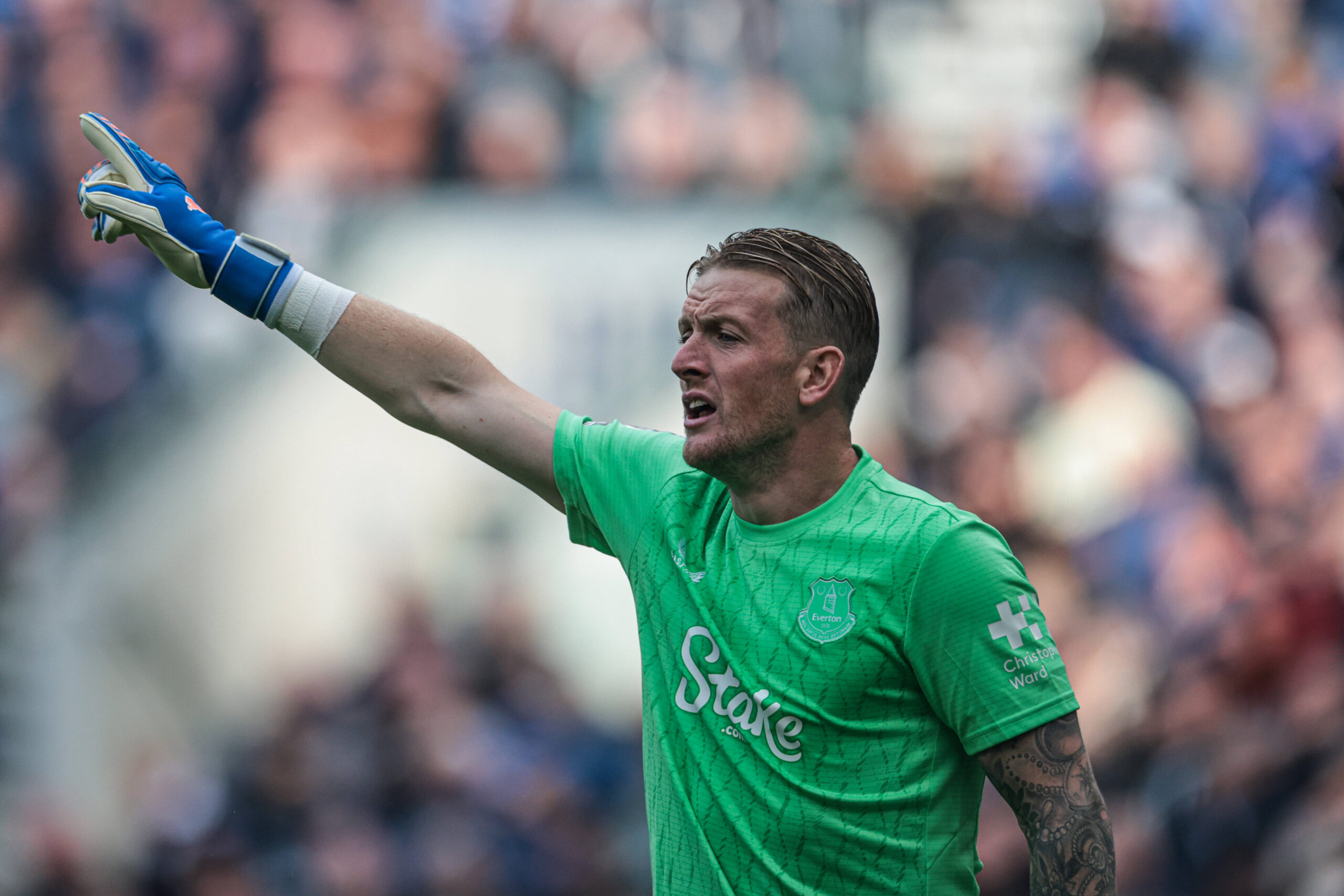 Everton'a Transfer Müjdesi: Bayern Münih Pickford'un Peşinde Değil