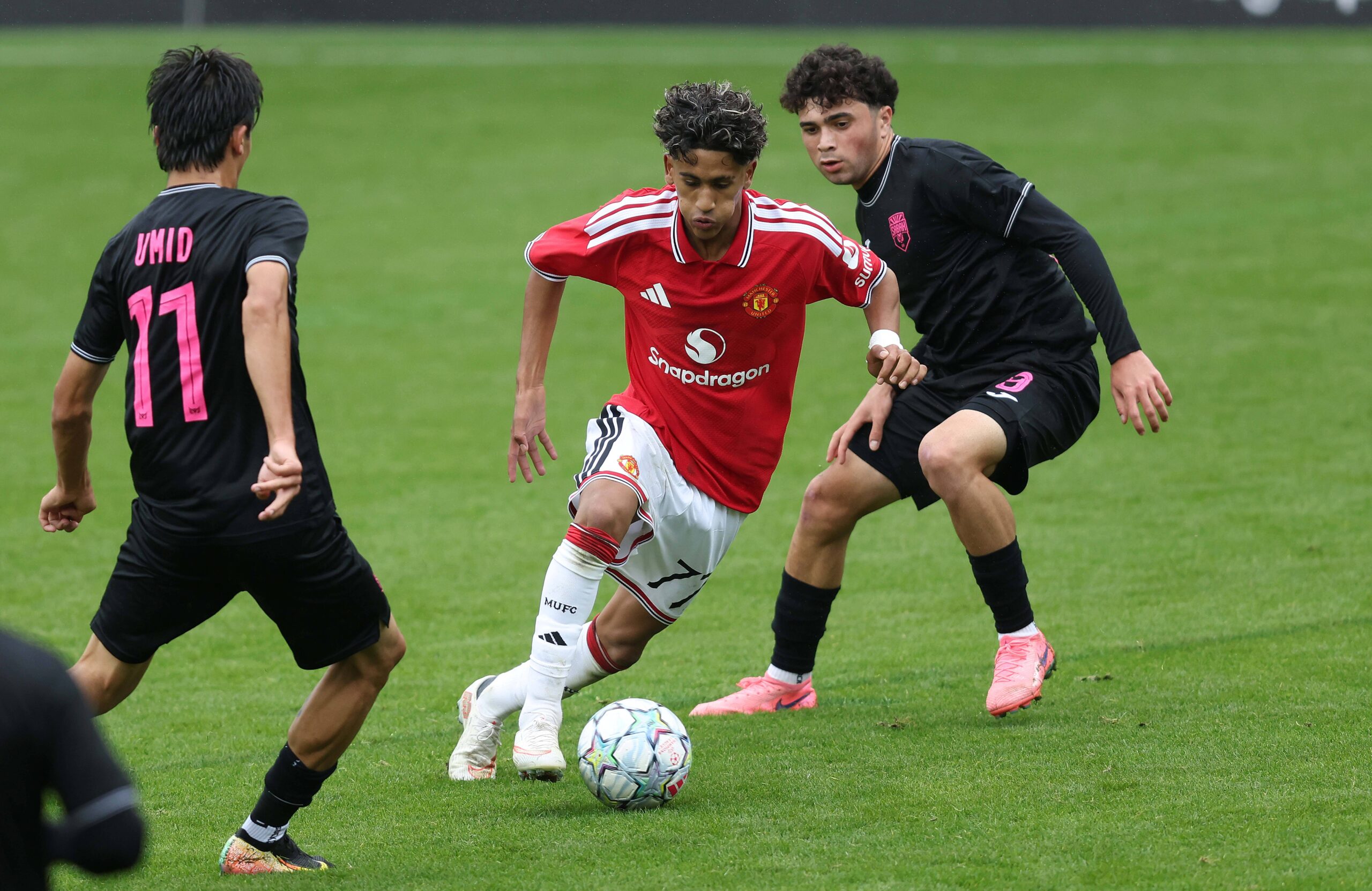 Bayern Münih, Man United'ın 16'lık yıldızı JJ Gabriel'in peşinde