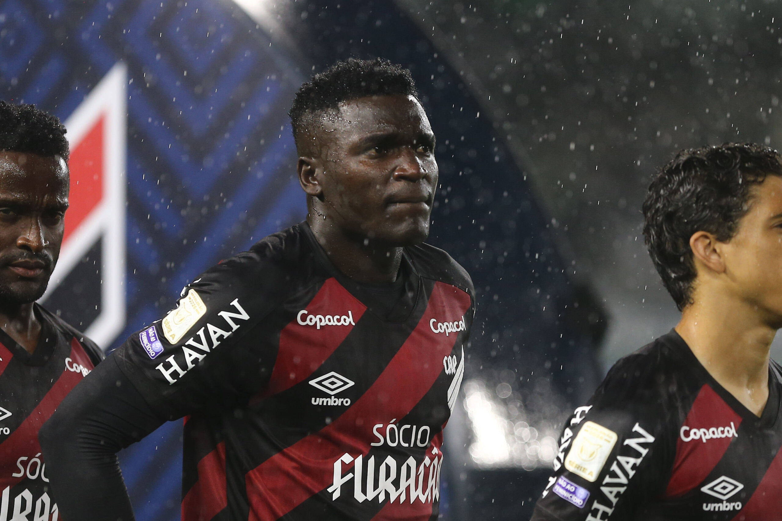 Aston Villa, Kevin Viveros için 17.4 milyon sterlinlik teklife hazır