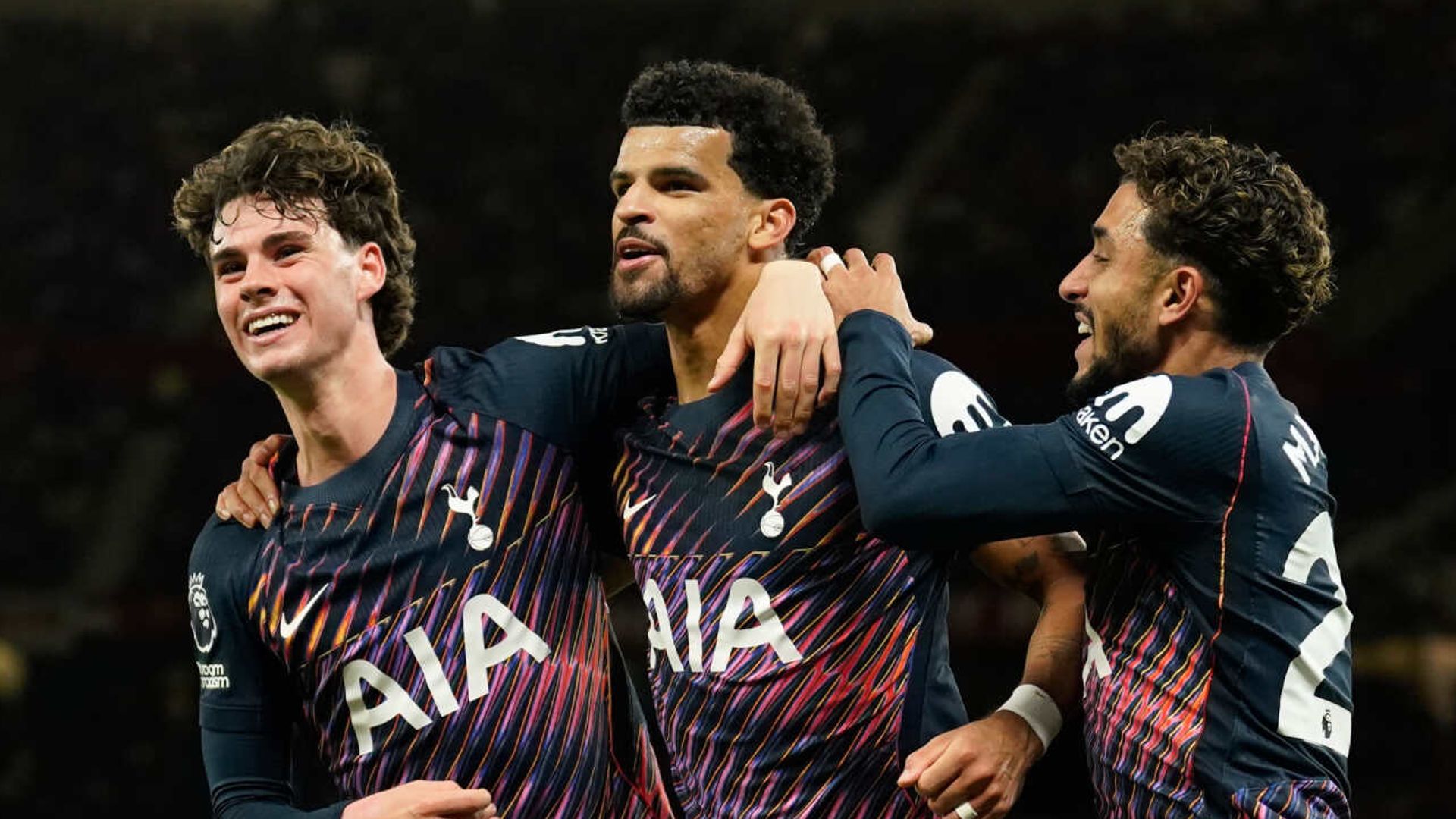 Solanke 90+'da Kurtardı: 10 Kişi Tottenham, Man Utd'den 1 Puan Aldı