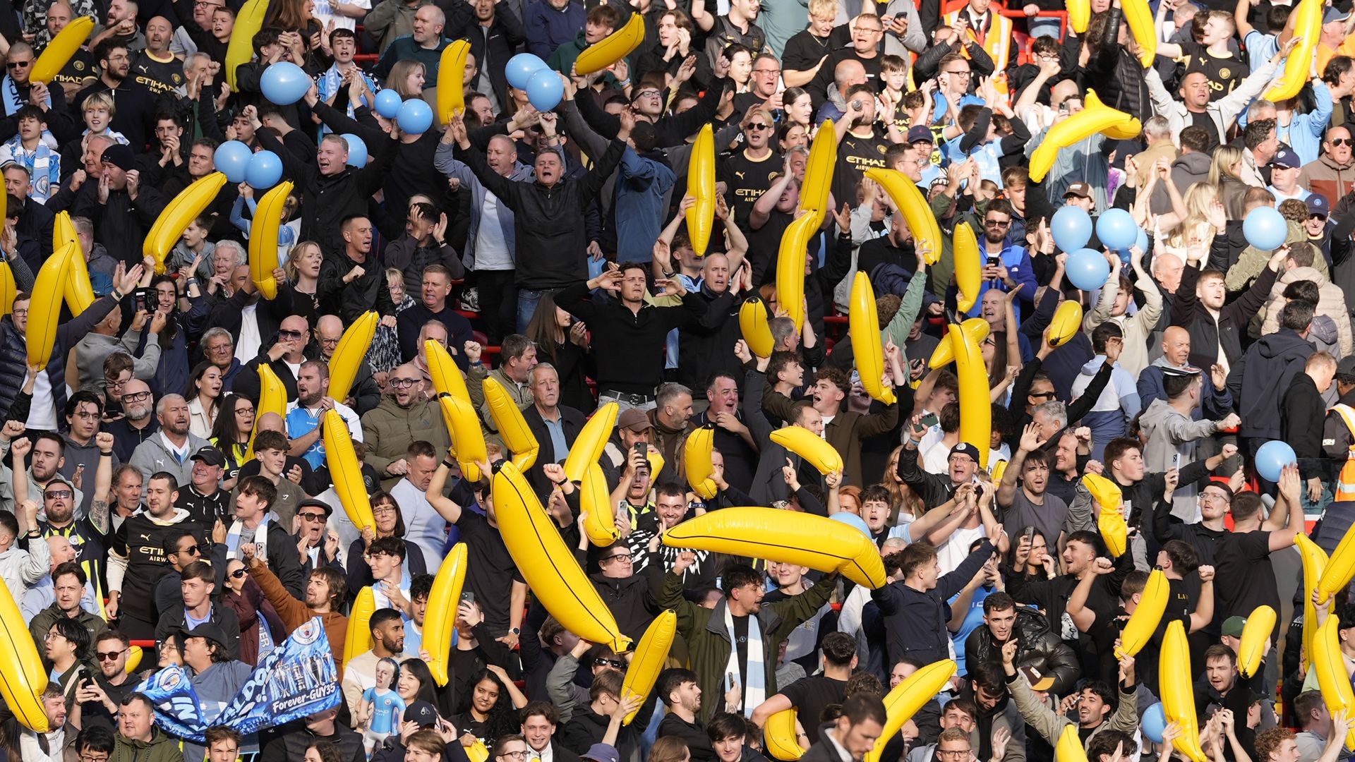 Anfield'da City Yine Kazandı Ama Gündem Skandal: 6'da 6 Zirvede