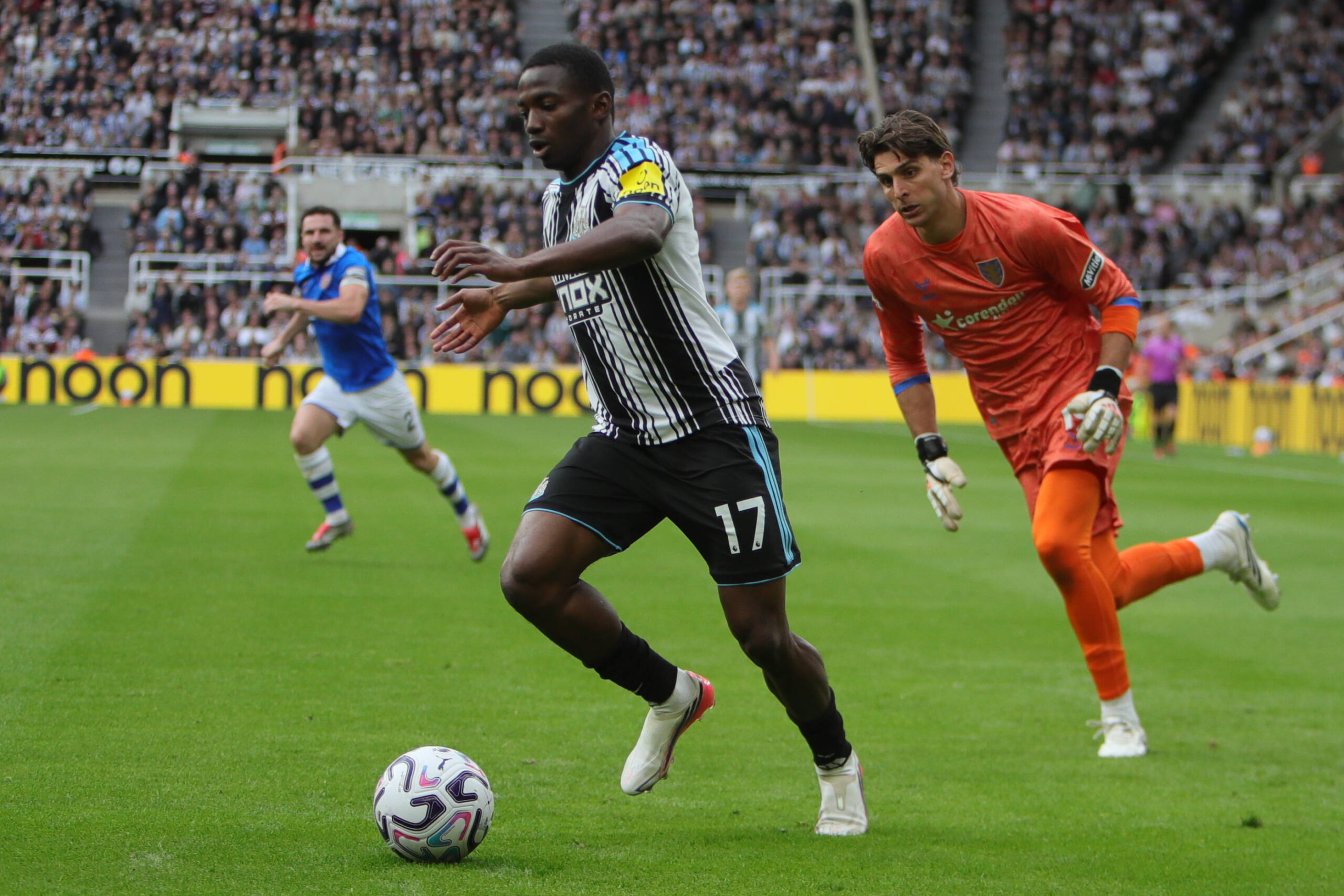 Manchester United, Newcastle'ın 43M£'luk kanadı Toure'yi izliyor
