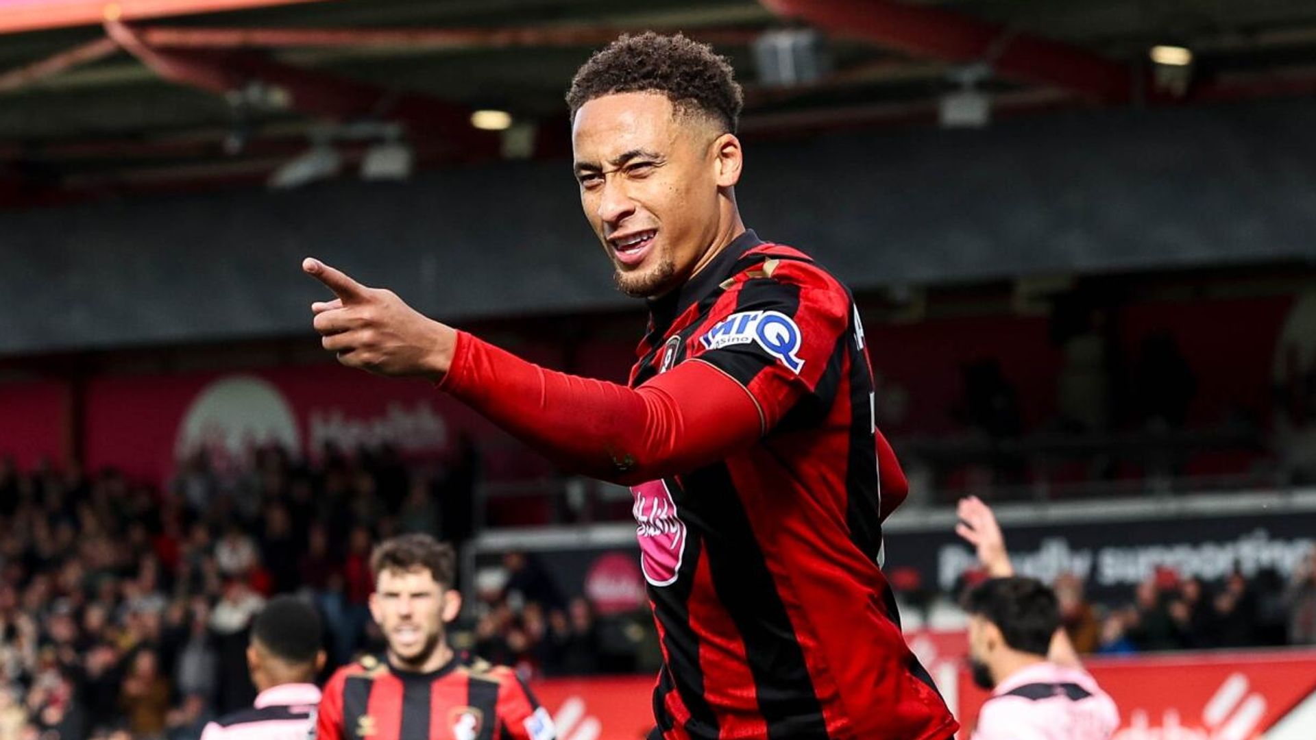 Bournemouth 10 Kişilik Sunderland'i 2-0 Yendi: İlk Galibiyet
