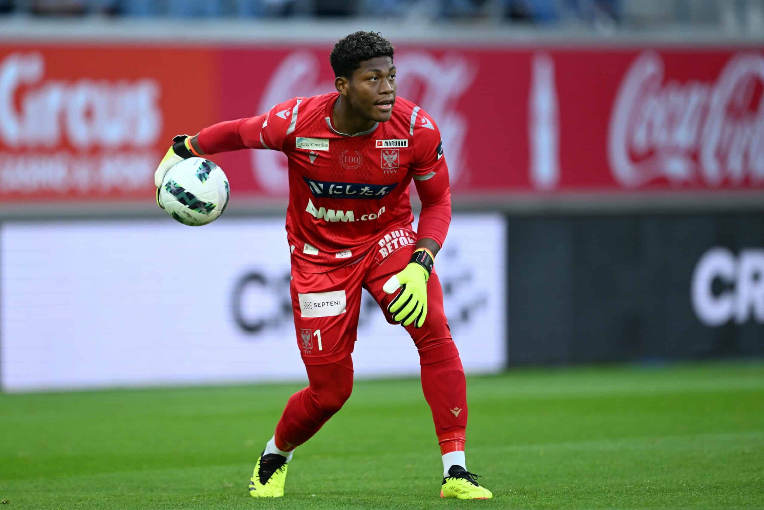 Tottenham'a Freiburg'dan Suzuki Şoku: 45 Milyon Euro Baskısı