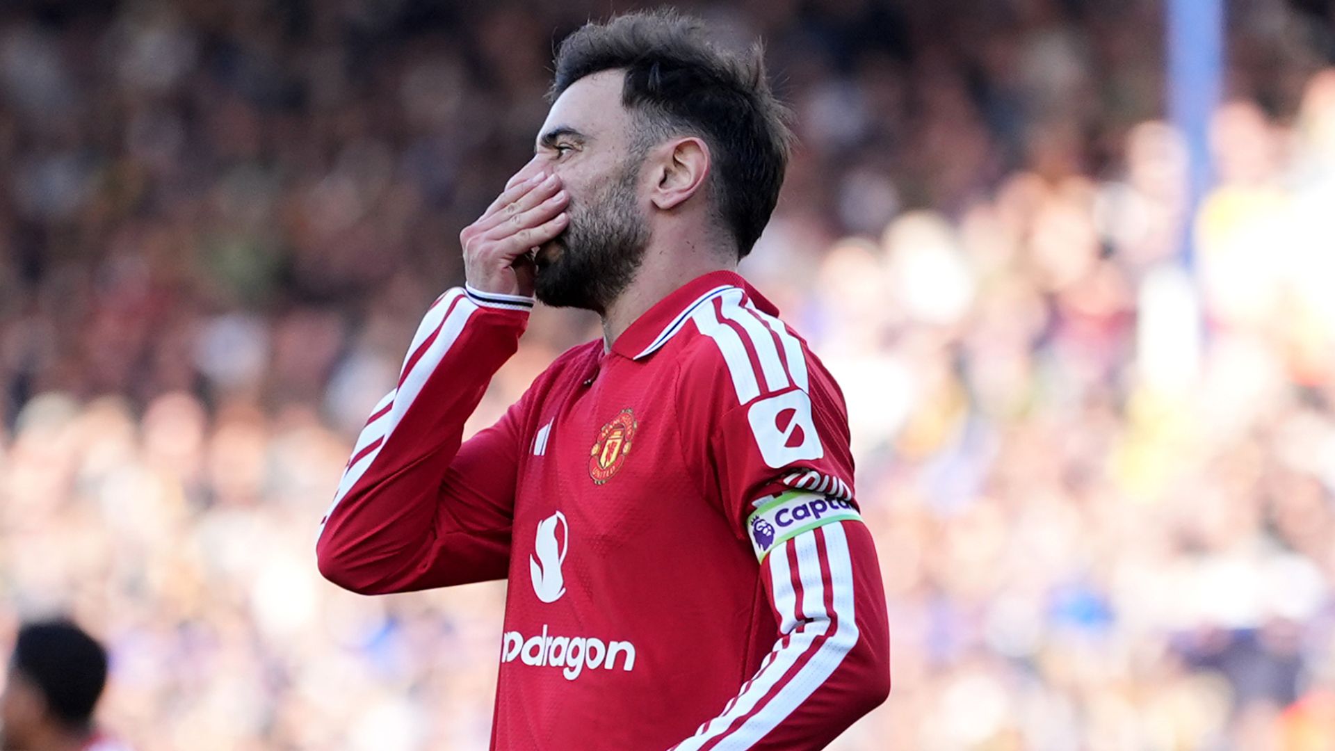 Manchester United Krizde: Carrick'in 'Yeni Başlangıcı' Leeds Beraberliğinde Çöktü