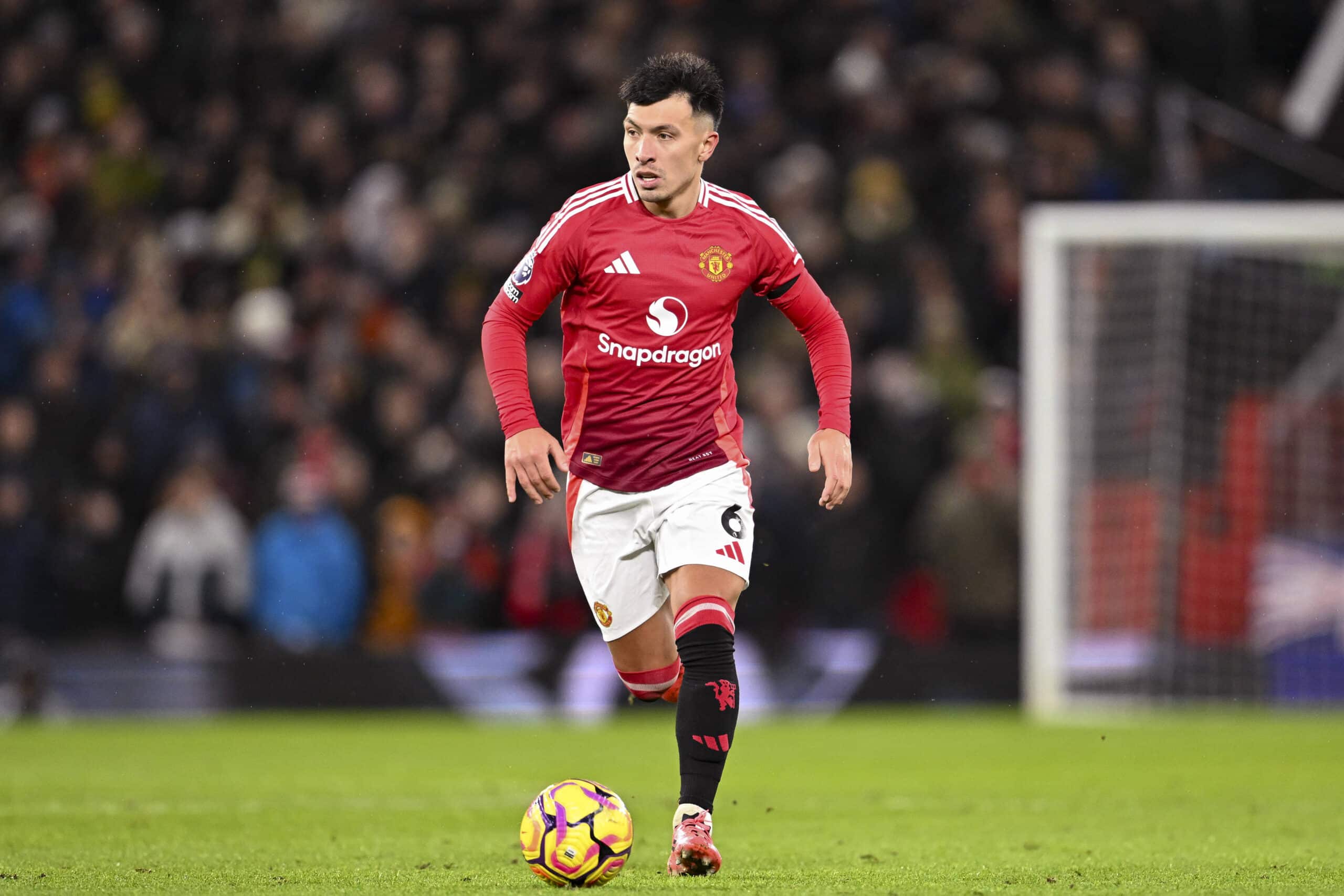 Lisandro Martinez Manchester United'dan Ayrılıyor: Sözleşme Kararı