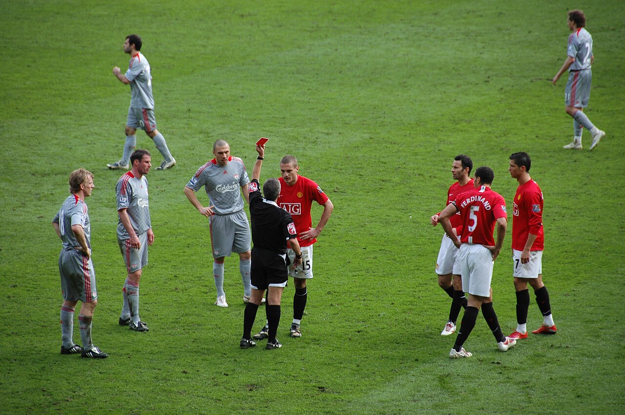 Man Utd'ın Sol Bek Takıntısı: Çare Değil, Hastalık
