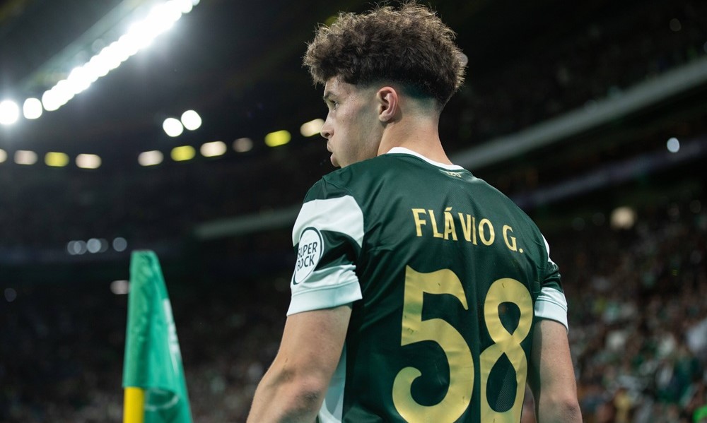 Chelsea, Man Utd'ın önünde: Goncalves için 50 milyon £ yarışı
