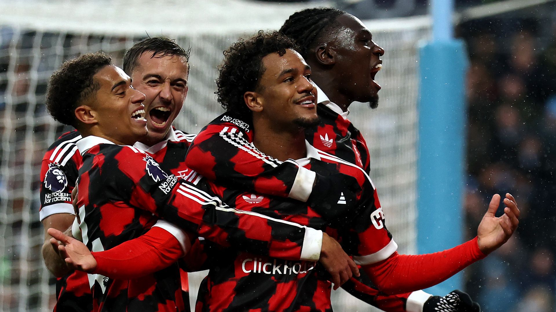 Bobb'un 80'deki füzesi Fulham'a nefes aldırdı