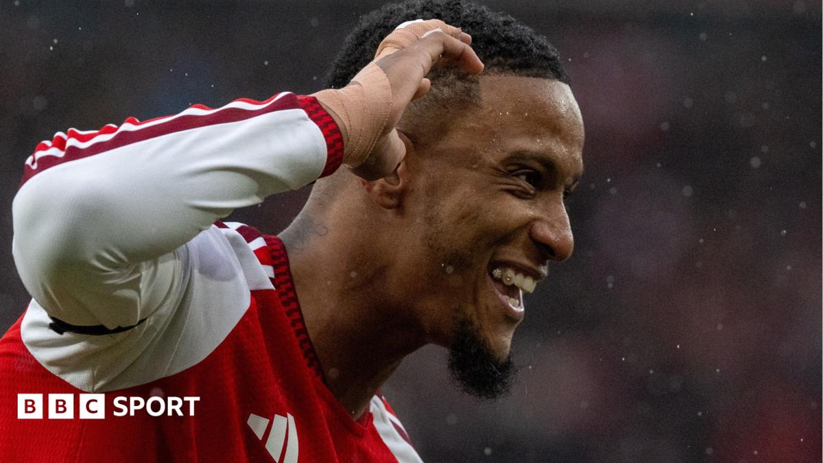 Saliba Yok, Sorun Değil: Konsa Arsenal'in Savunmasını Taşıyor